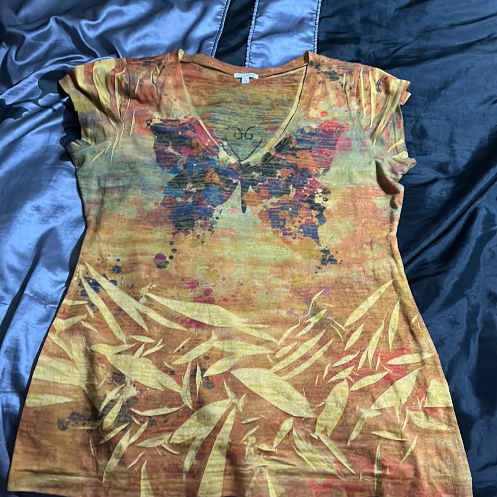 Maurices T-shirt size large